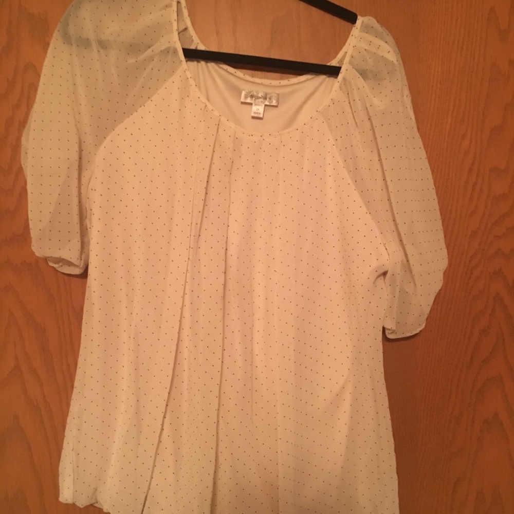 Cream polka dot 2X Dress Barn top